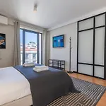 شقة Lovelystay - Breathtaking Panorama - Luxurious Penthouse! Lisboa