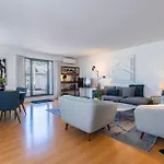 Lovelystay - Breathtaking Panorama - Luxurious Penthouse! شقة *