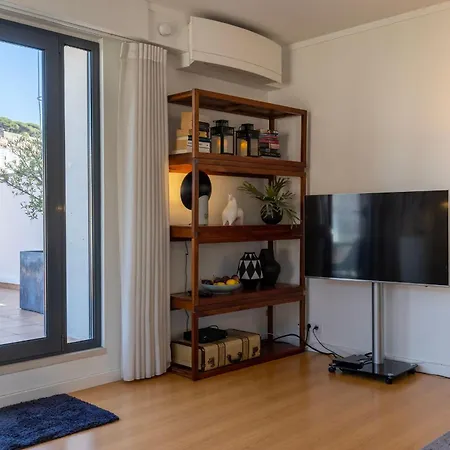 Panorama - Luxurious 4bdr Penthouse By Lovelystay