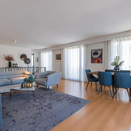 Apartment Panorama - Luxurious 4bdr Penthouse By Lovelystay