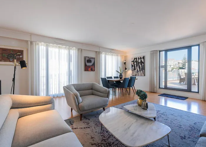 Lovelystay - Breathtaking Panorama - Luxurious Penthouse! דירה