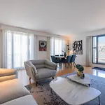 Lovelystay - Breathtaking Panorama - Luxurious Penthouse! Daire