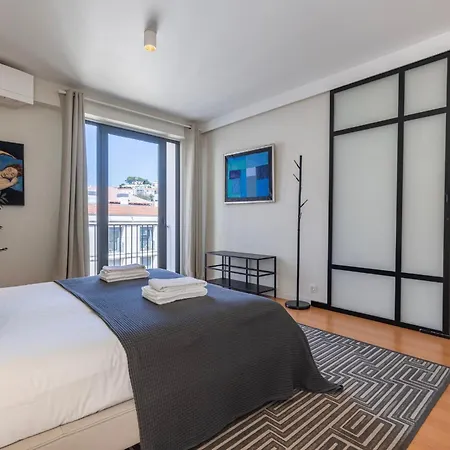 Apartament Lovelystay - Breathtaking Panorama - Luxurious Penthouse! Lizbona